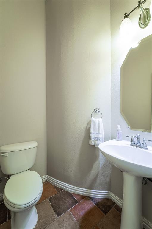 924 Brentwood Drive Property Photo 25