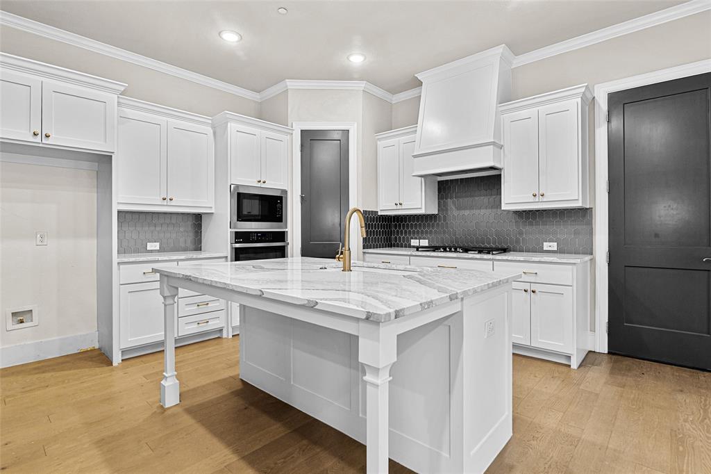 307 Sunset Lane 101 Property Photo 10