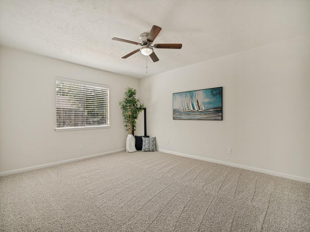 2036 Apple Valley Road Property Photo 15
