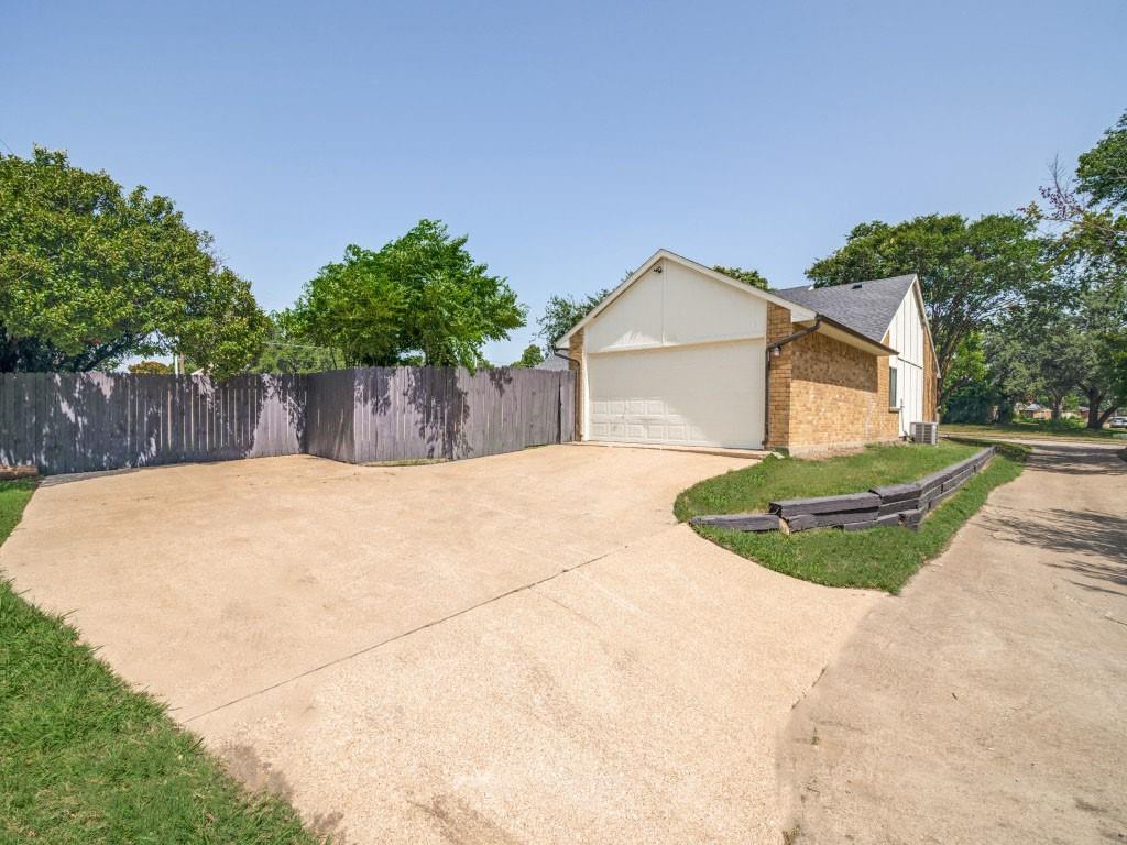 2036 Apple Valley Road Property Photo 27