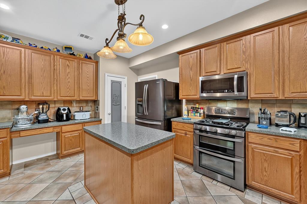 8332 Summer Park Drive Property Photo 12