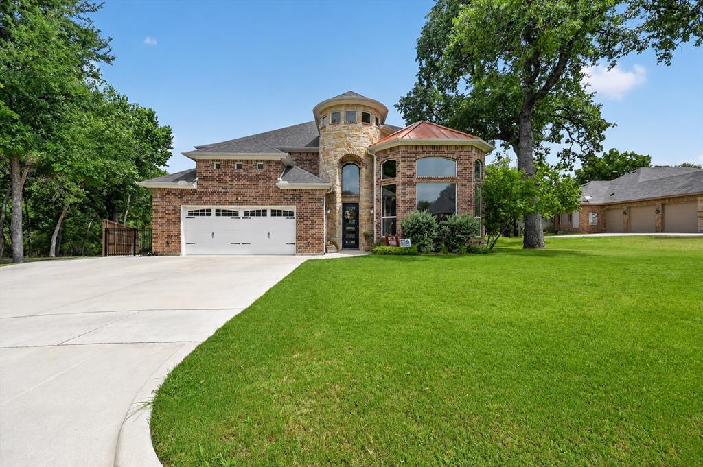 308 Familia Court Property Photo 1
