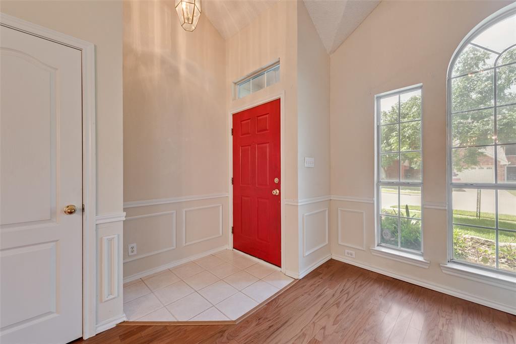 1936 Robin Lane Property Photo 4