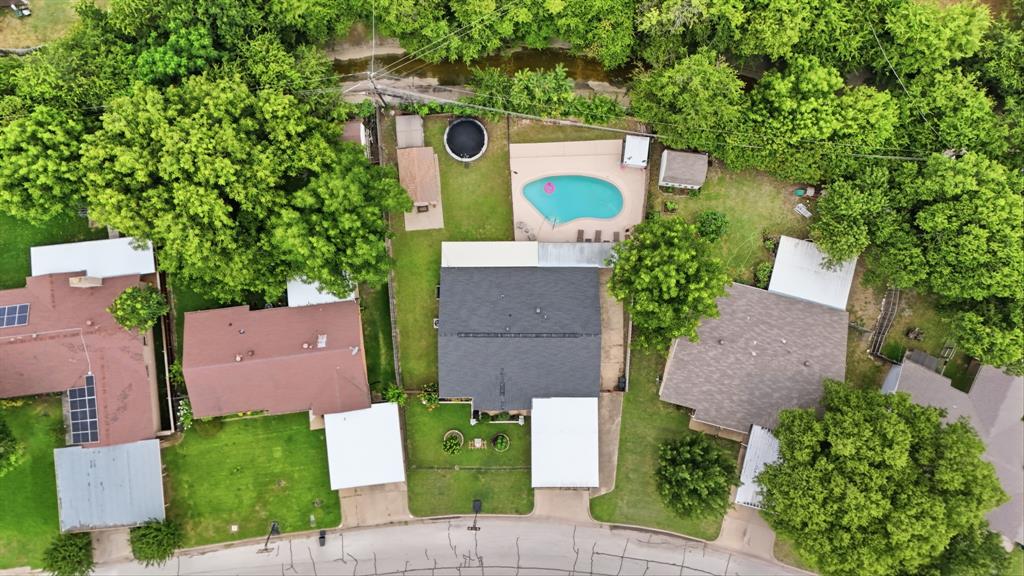 520 Thompson Drive Property Photo 5