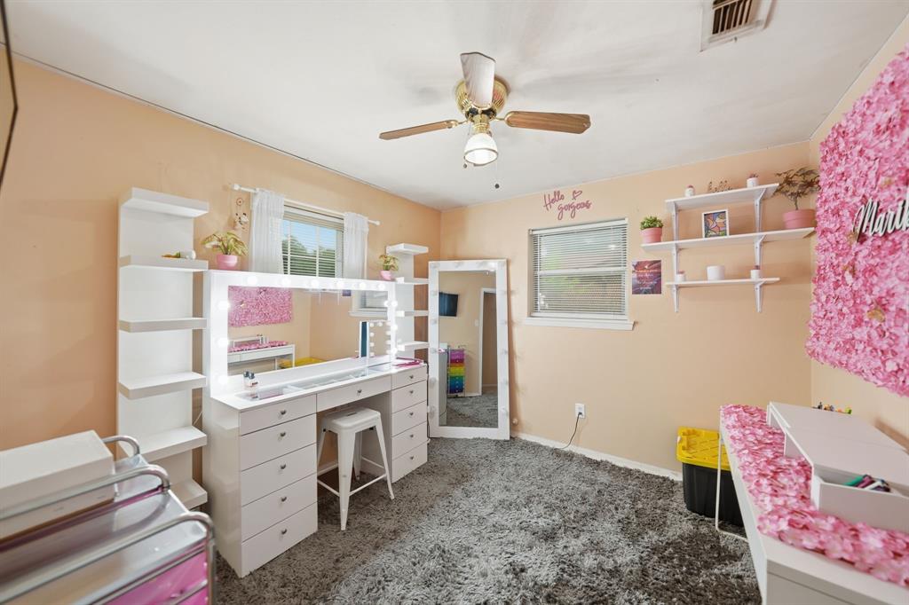 520 Thompson Drive Property Photo 18