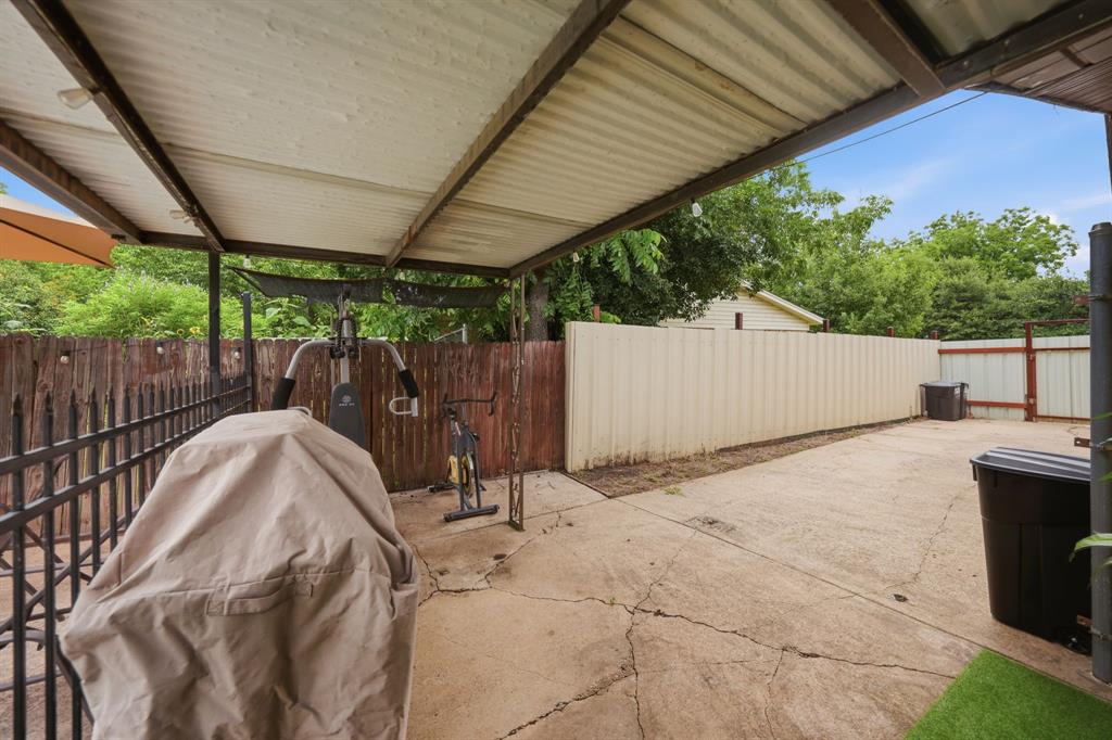 520 Thompson Drive Property Photo 25