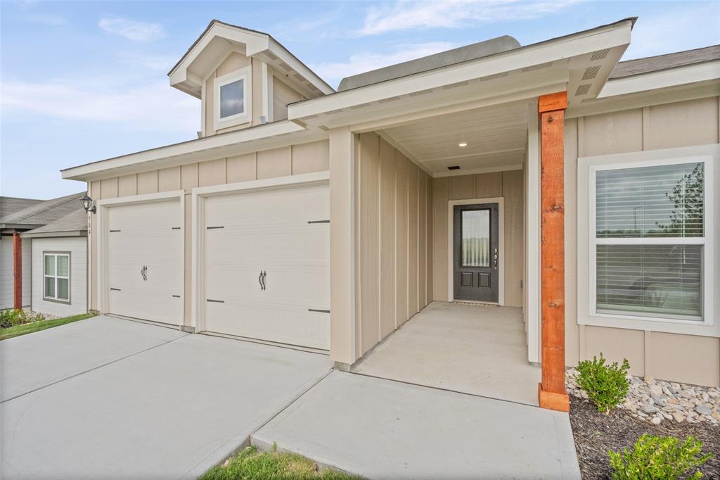1121 Tempe Lane Property Photo 3