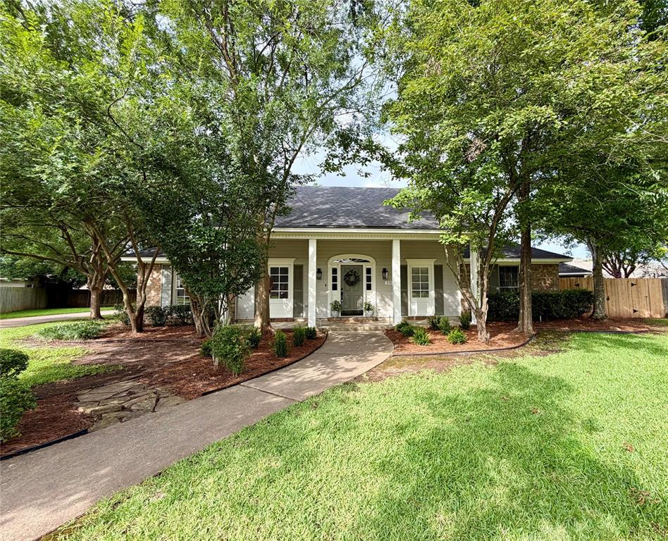 202 Norcross Street Property Photo 1