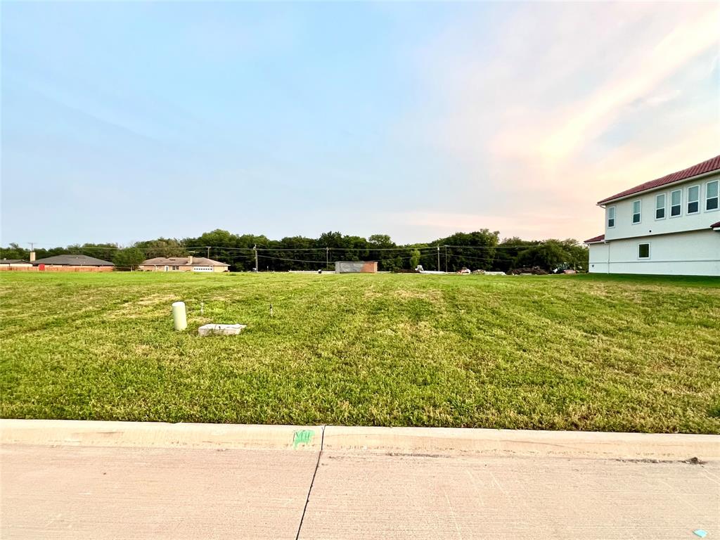 200 Osman Drive Property Photo 1