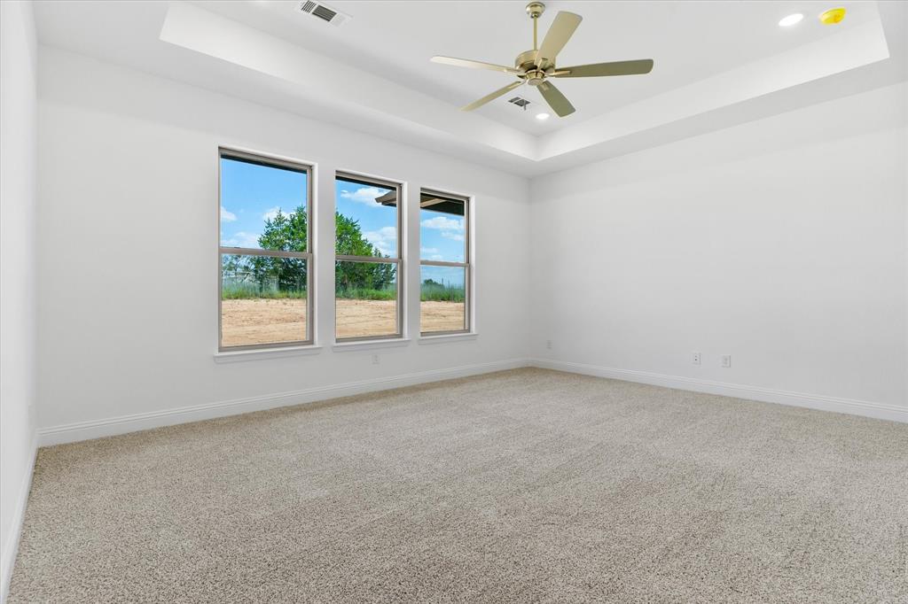 1001 Leo Lane Property Photo 15