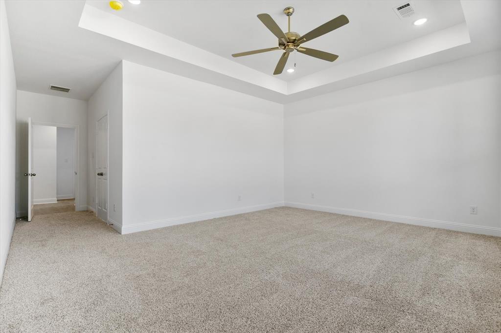 1001 Leo Lane Property Photo 17