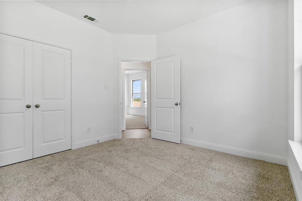 1001 Leo Lane Property Photo 23