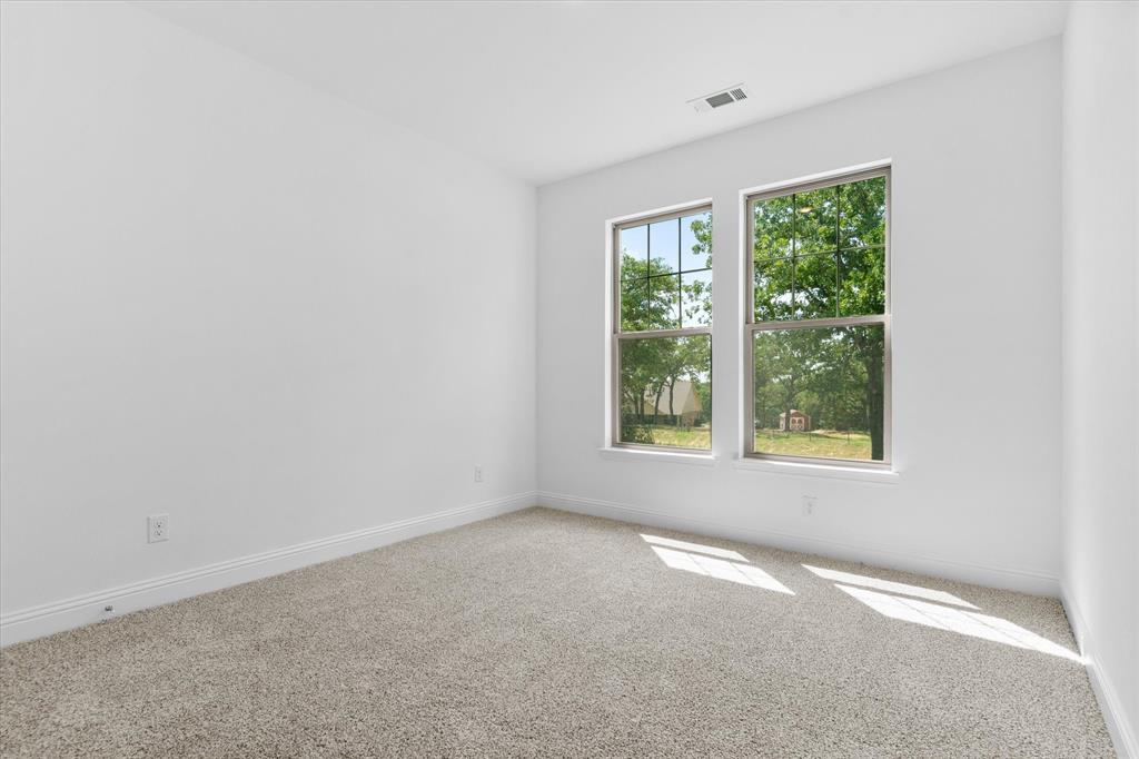 1001 Leo Lane Property Photo 24