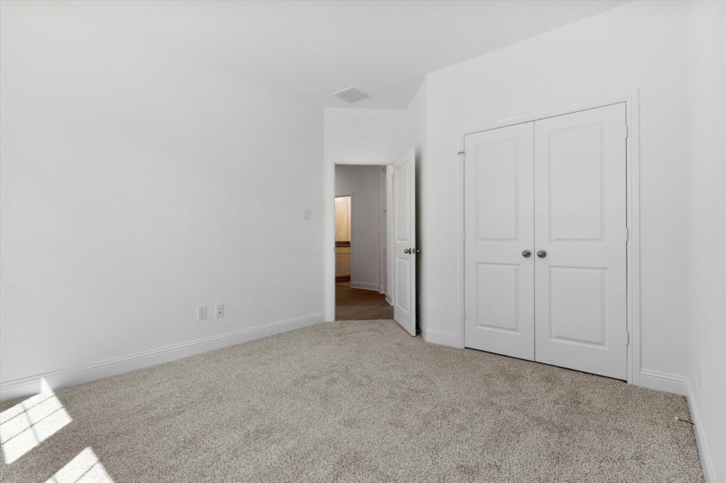 1001 Leo Lane Property Photo 25