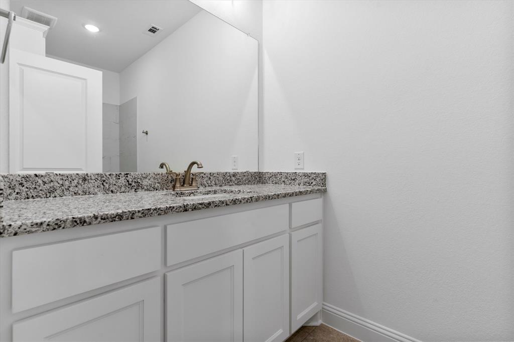 1001 Leo Lane Property Photo 26
