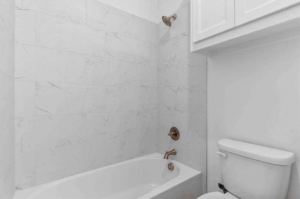 1001 Leo Lane Property Photo 27