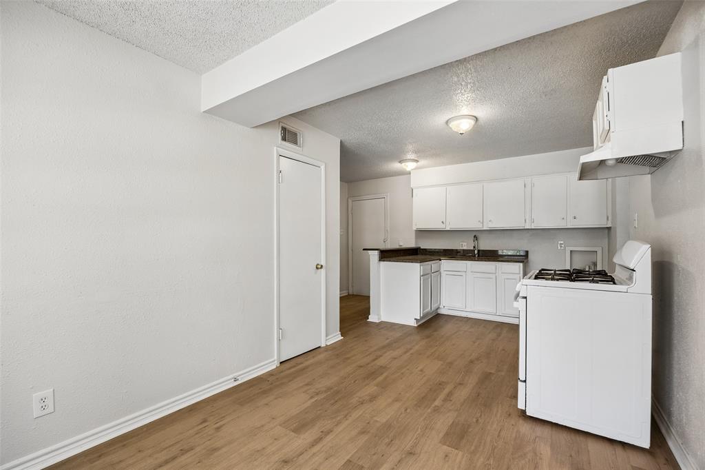 5170 Cardiff Street Property Photo 12