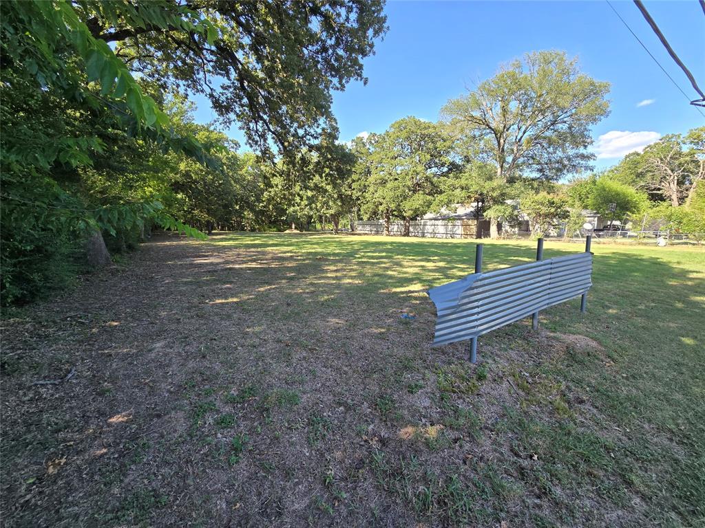 9501 Teagarden Property Photo 3