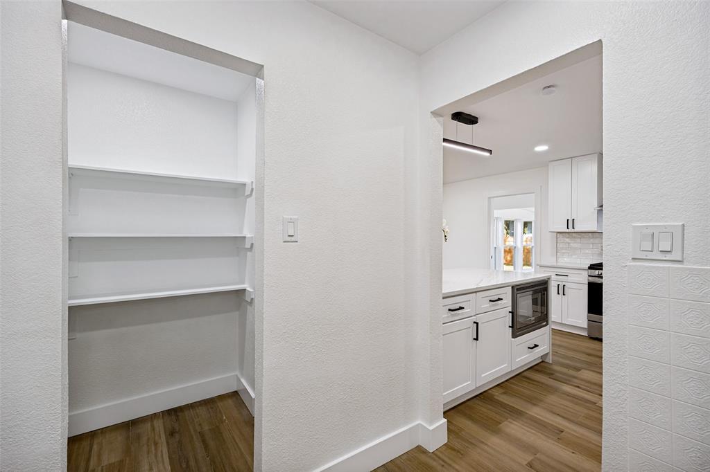 609 Warren Drive Property Photo 13