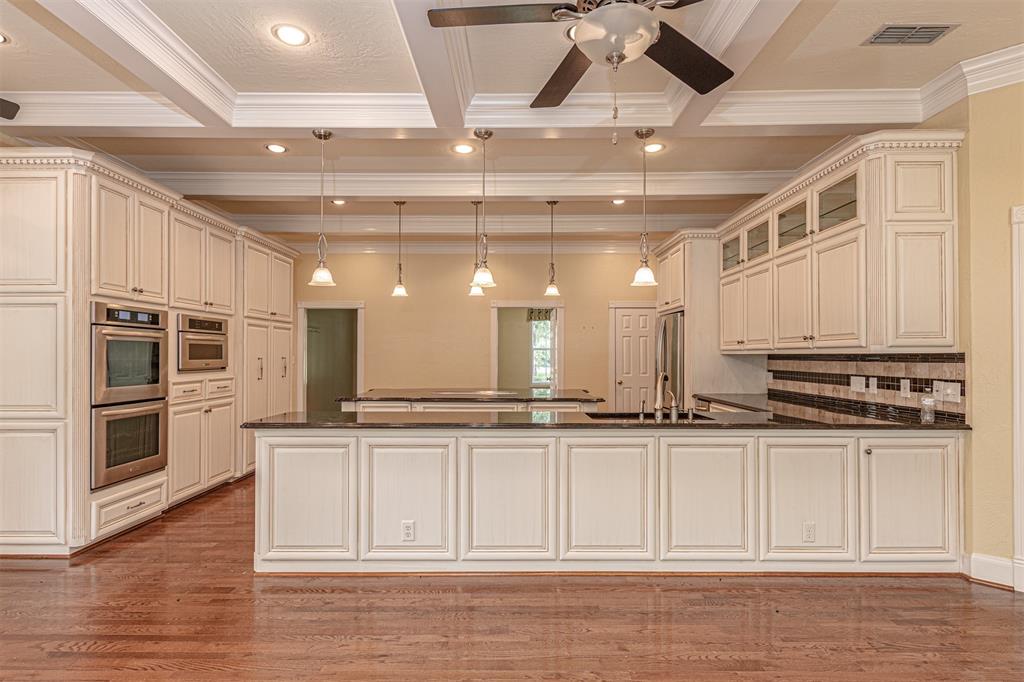 2604 Fm 514 Property Photo 10