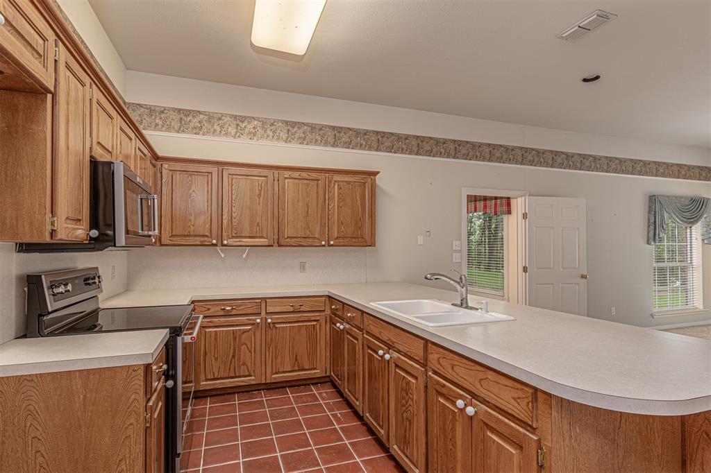 2604 Fm 514 Property Photo 27