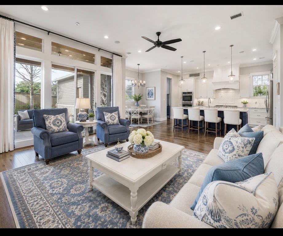 7912 Hanover Street Property Photo 1