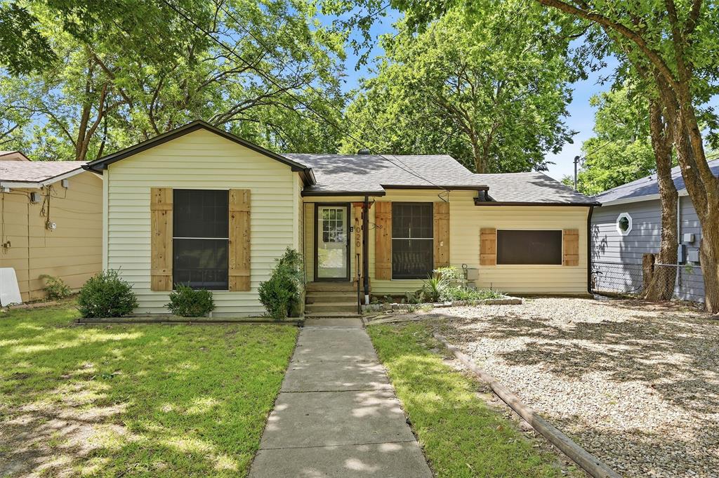 1020 W Brockett Street Property Photo 1