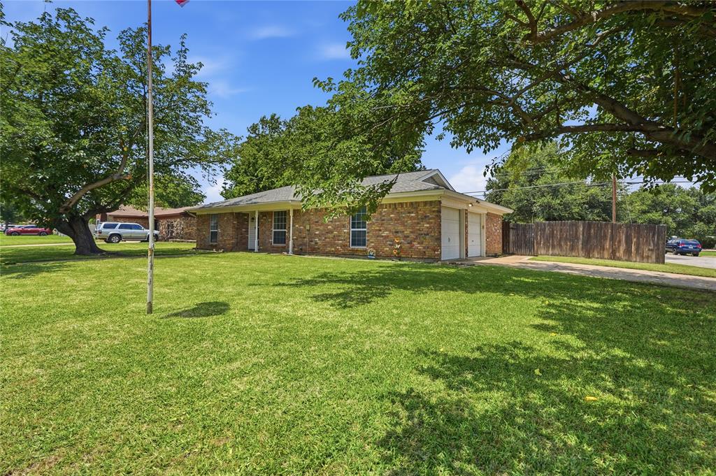 837 Springdale Road Property Photo 2