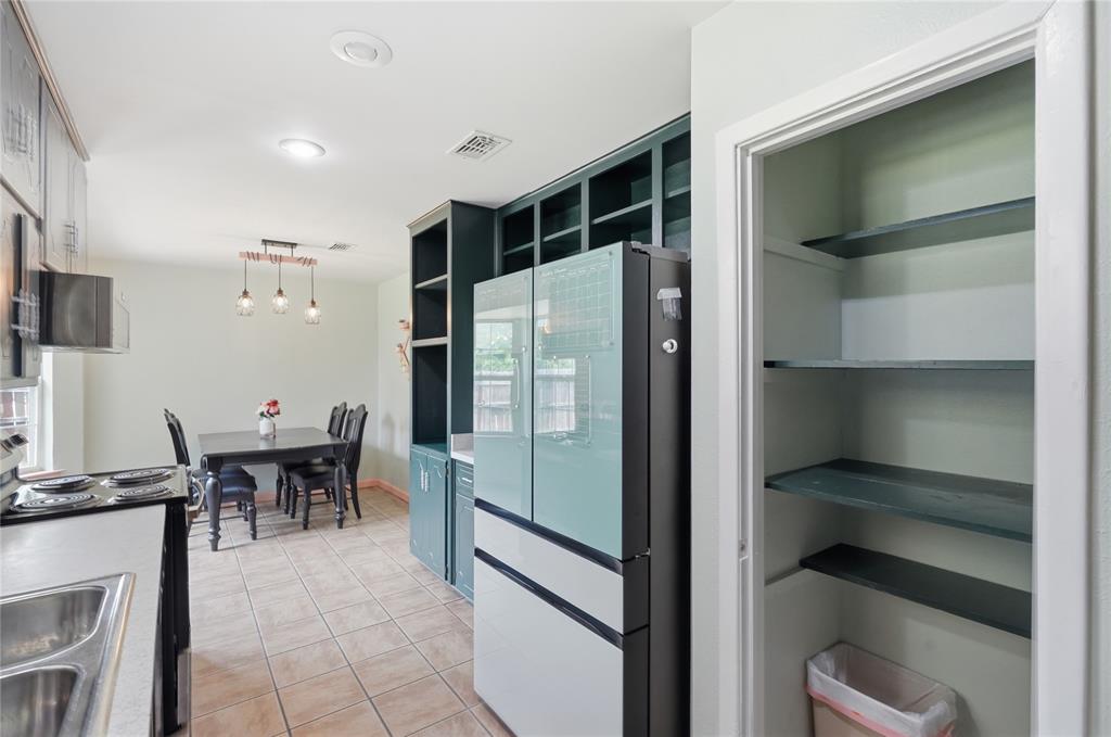 837 Springdale Road Property Photo 9