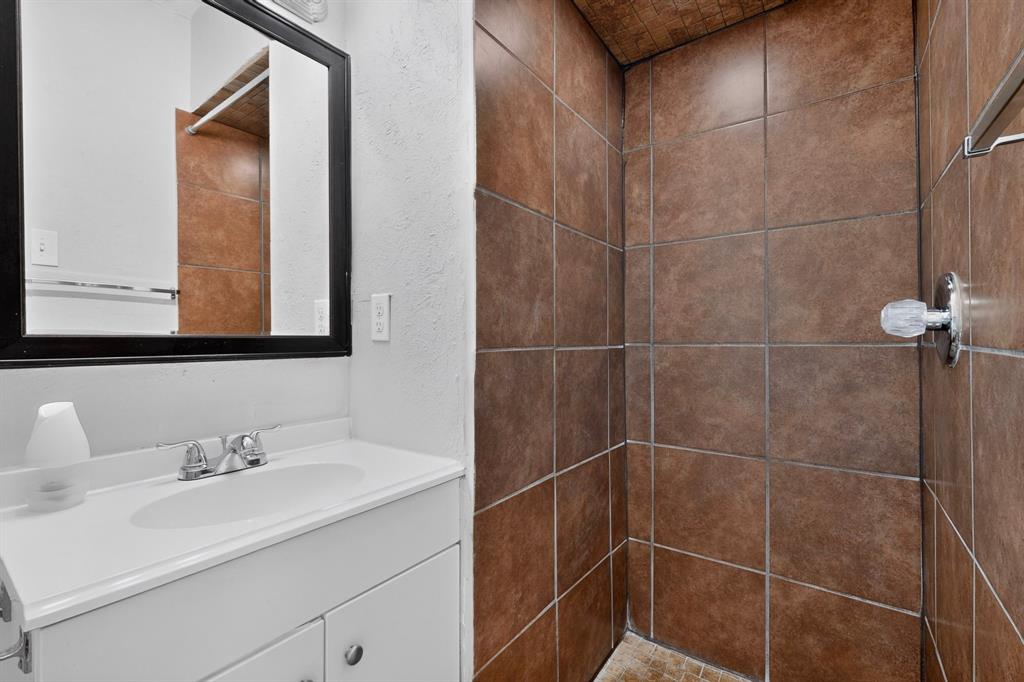 5500 Oak Grove Road Property Photo 24