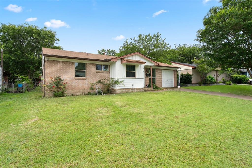 546 Sun Valley Drive Property Photo 2
