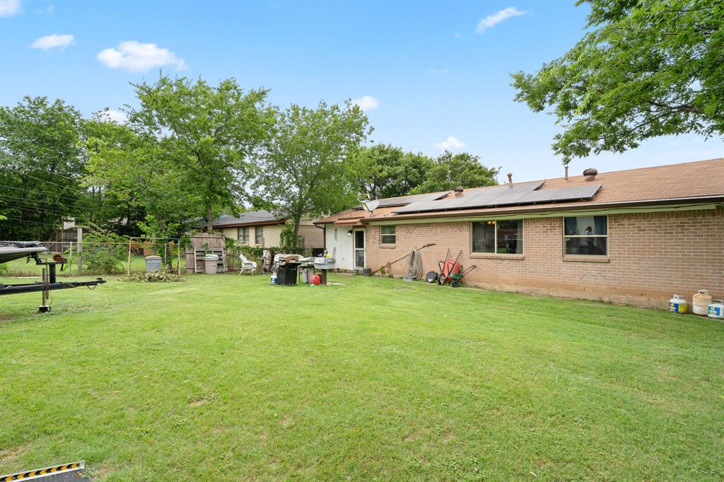 546 Sun Valley Drive Property Photo 6