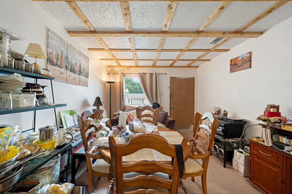 546 Sun Valley Drive Property Photo 10