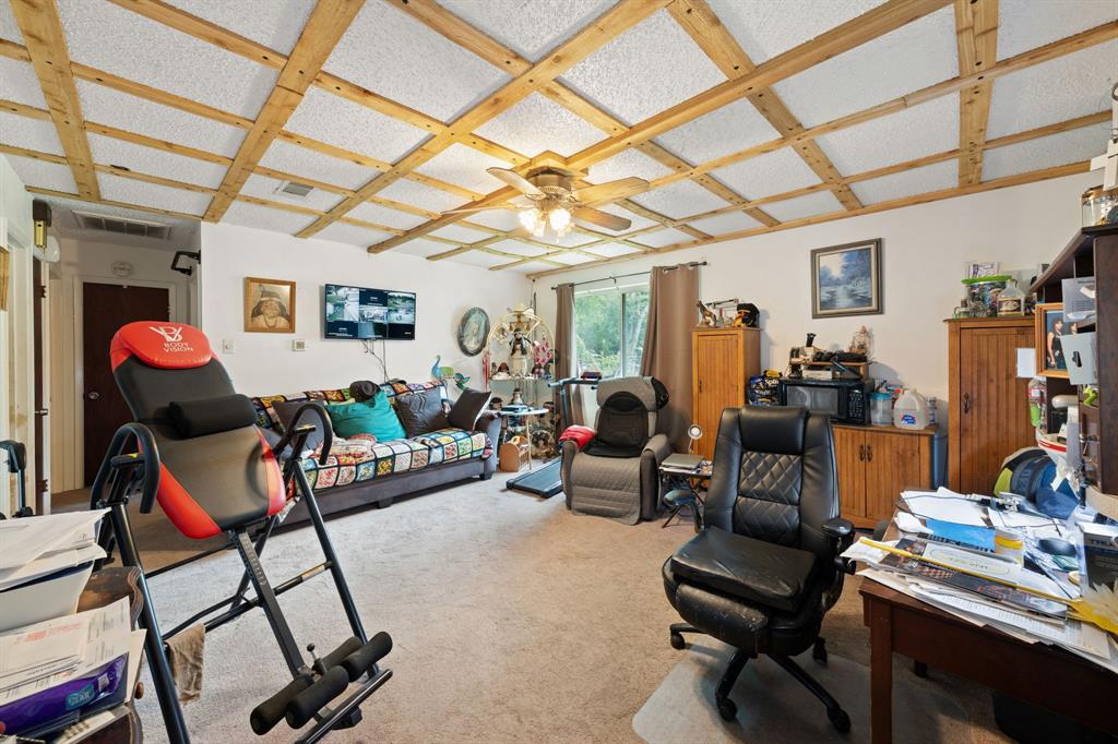 546 Sun Valley Drive Property Photo 14
