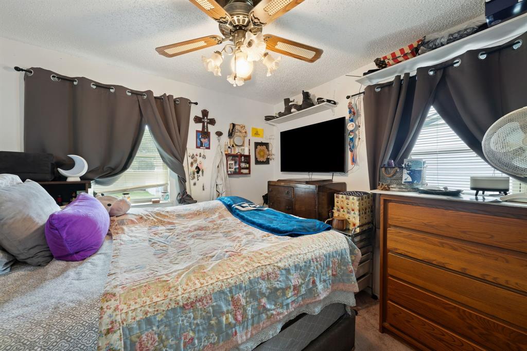546 Sun Valley Drive Property Photo 16