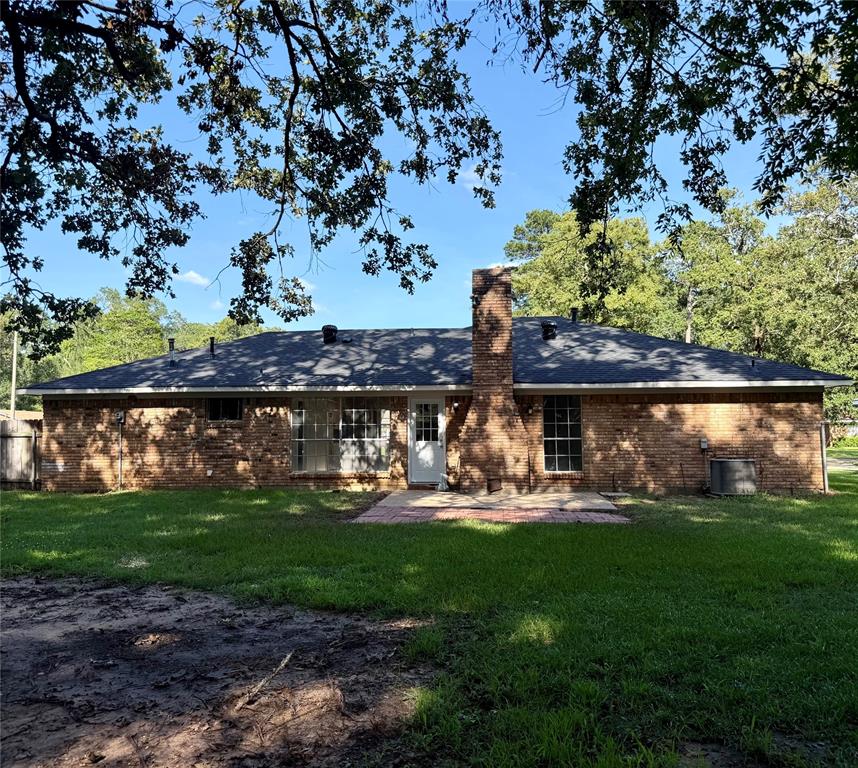 904 Whispering Lake Property Photo 3