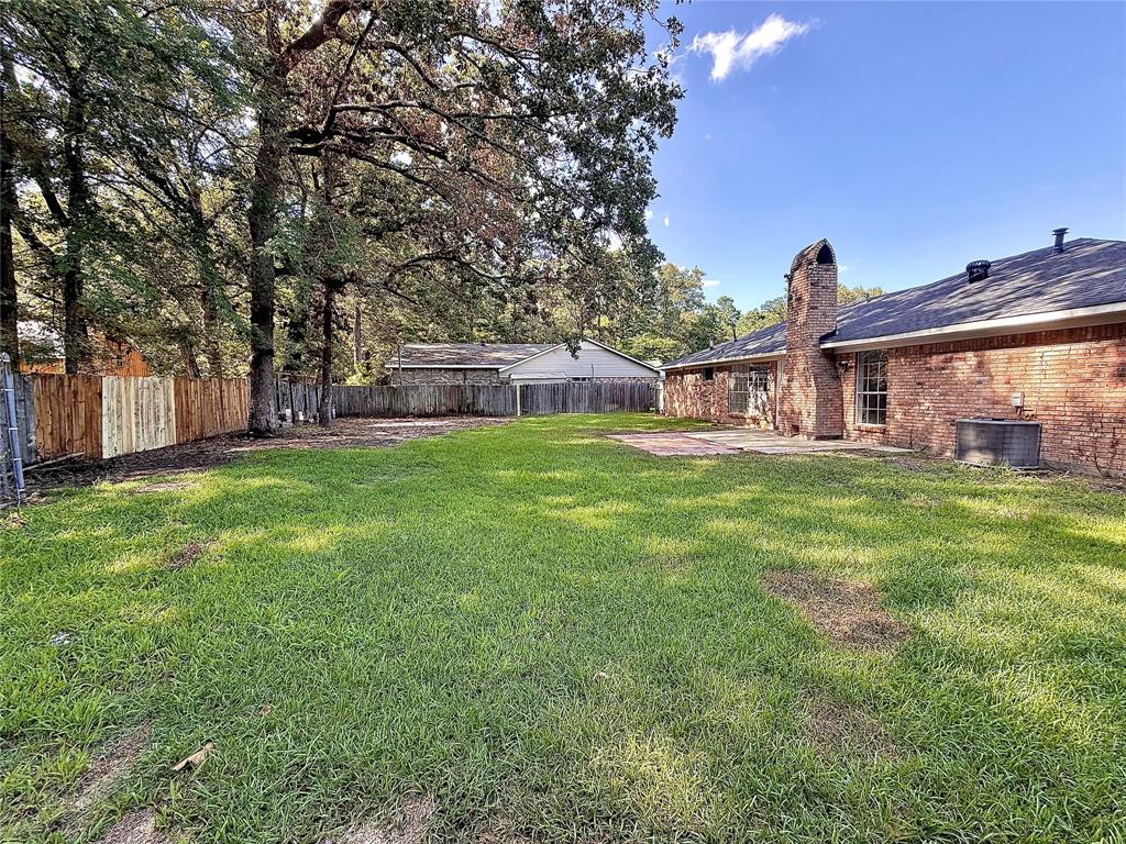 904 Whispering Lake Property Photo 4