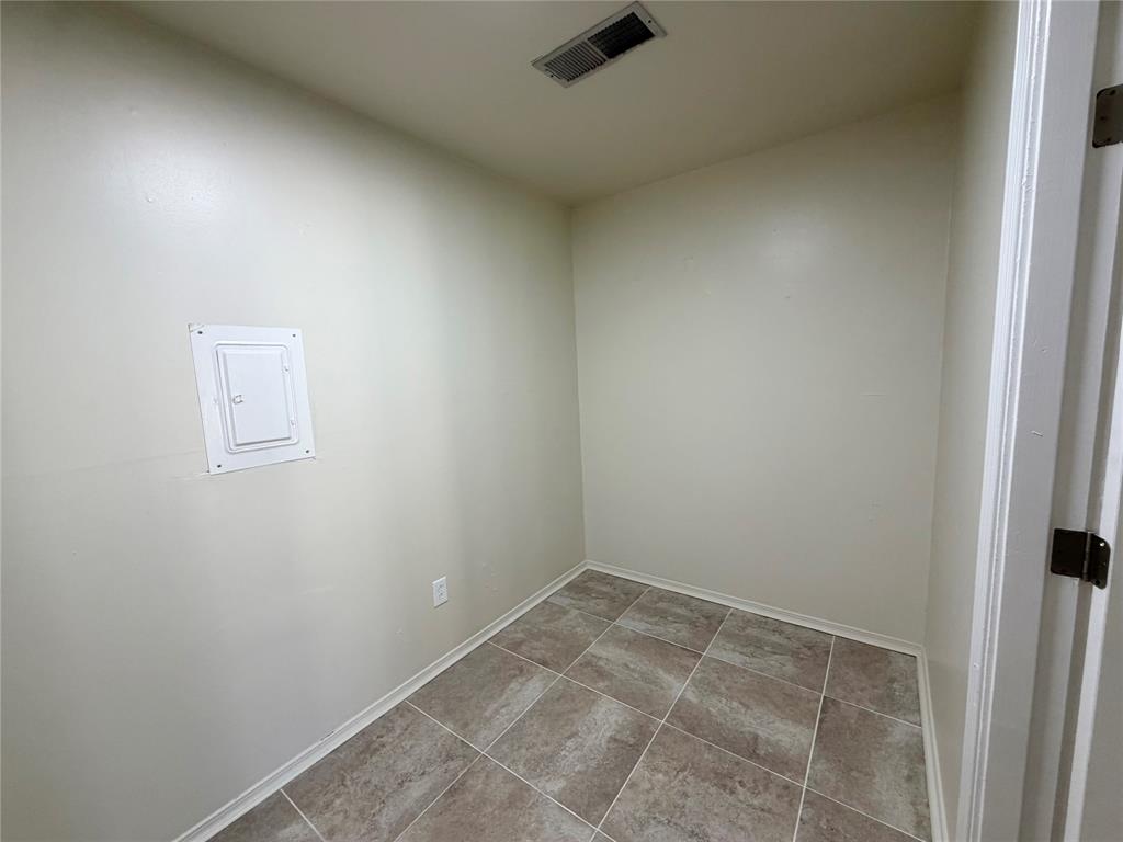 904 Whispering Lake Property Photo 21
