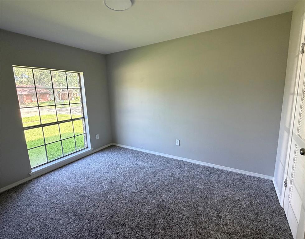 904 Whispering Lake Property Photo 26