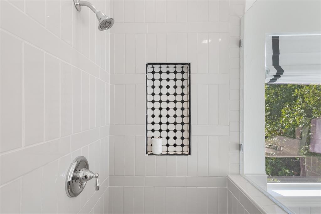 5702 Hudson Street 6 Property Photo 30