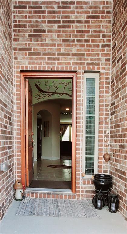 104 Rustic Oak Lane Property Photo 3
