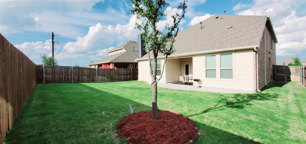 104 Rustic Oak Lane Property Photo 4