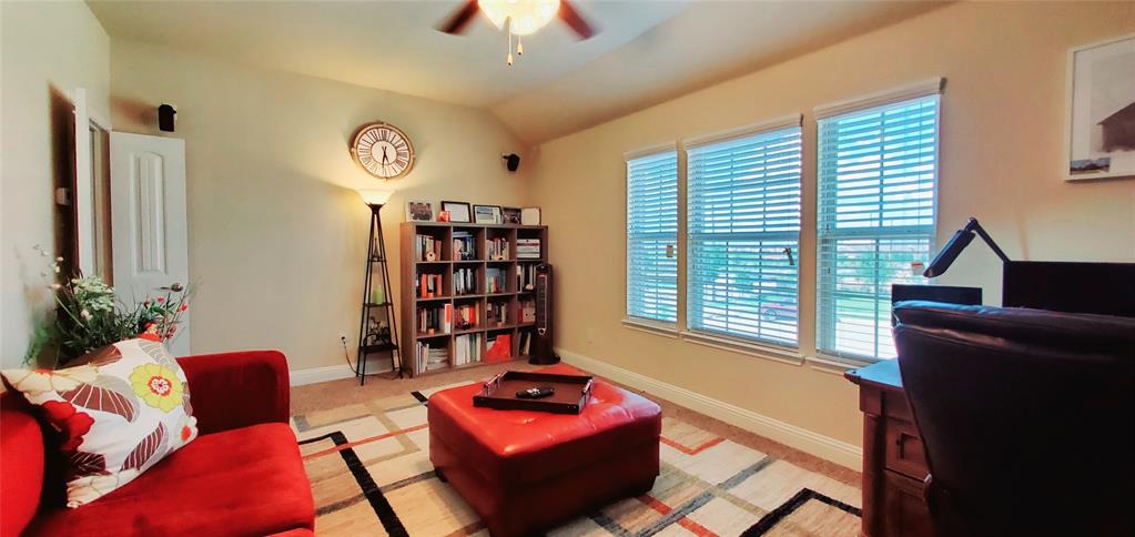 104 Rustic Oak Lane Property Photo 26