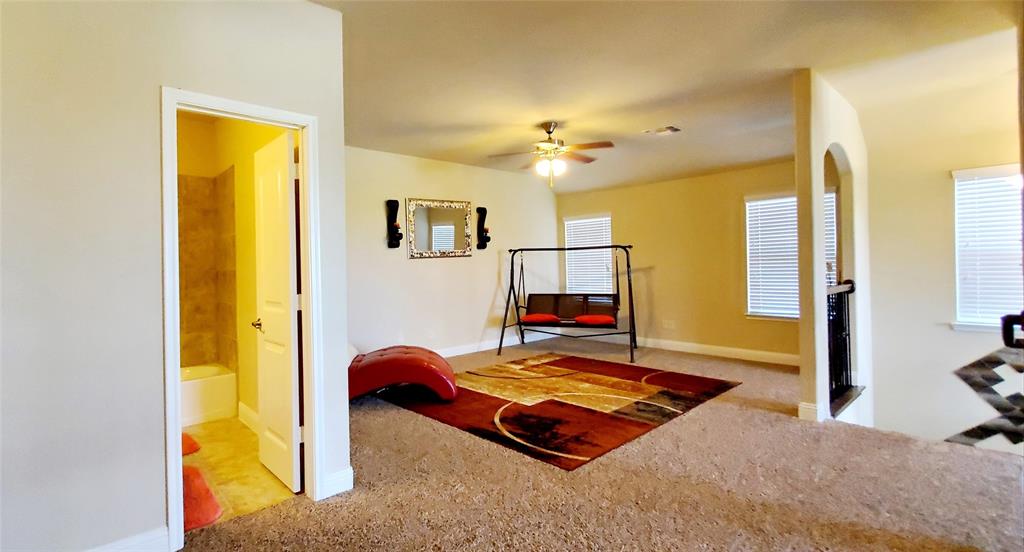 104 Rustic Oak Lane Property Photo 31