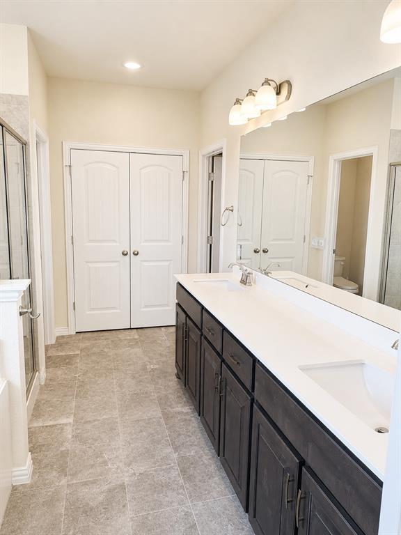 5024 Freestone Drive Property Photo 17