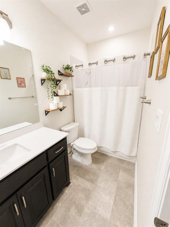 5024 Freestone Drive Property Photo 22