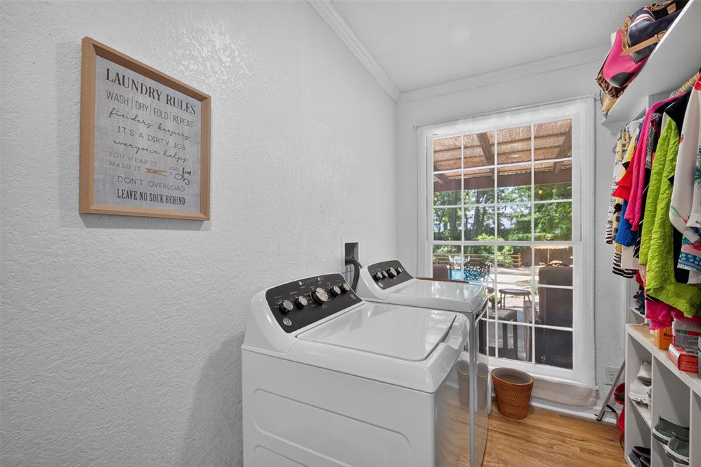 4752 Richmond Avenue Property Photo 33