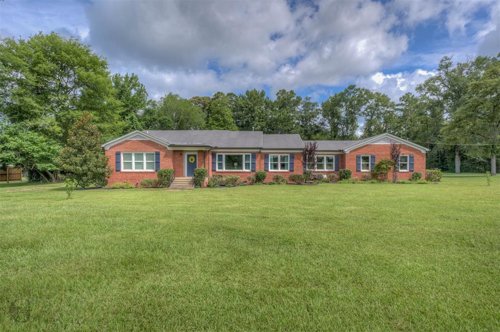 3065 Highway 155 Property Photo 1