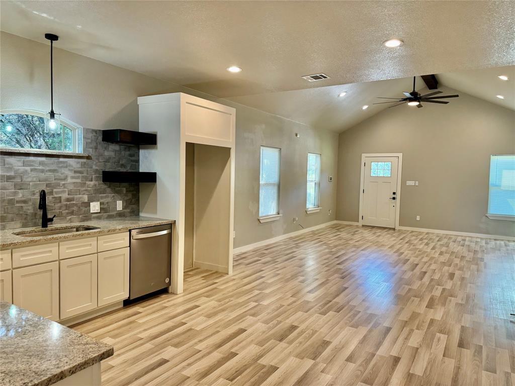 819 Arkansas River Drive Property Photo 6