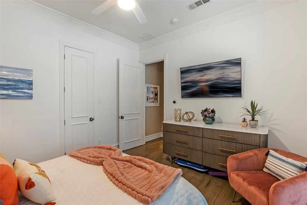 726 Armstrong Boulevard Property Photo 12